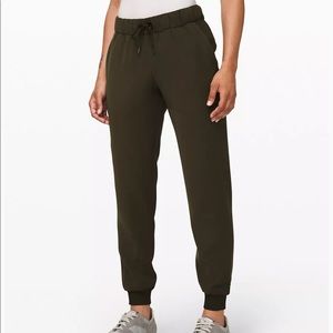 Lululemon On The Fly Joggers